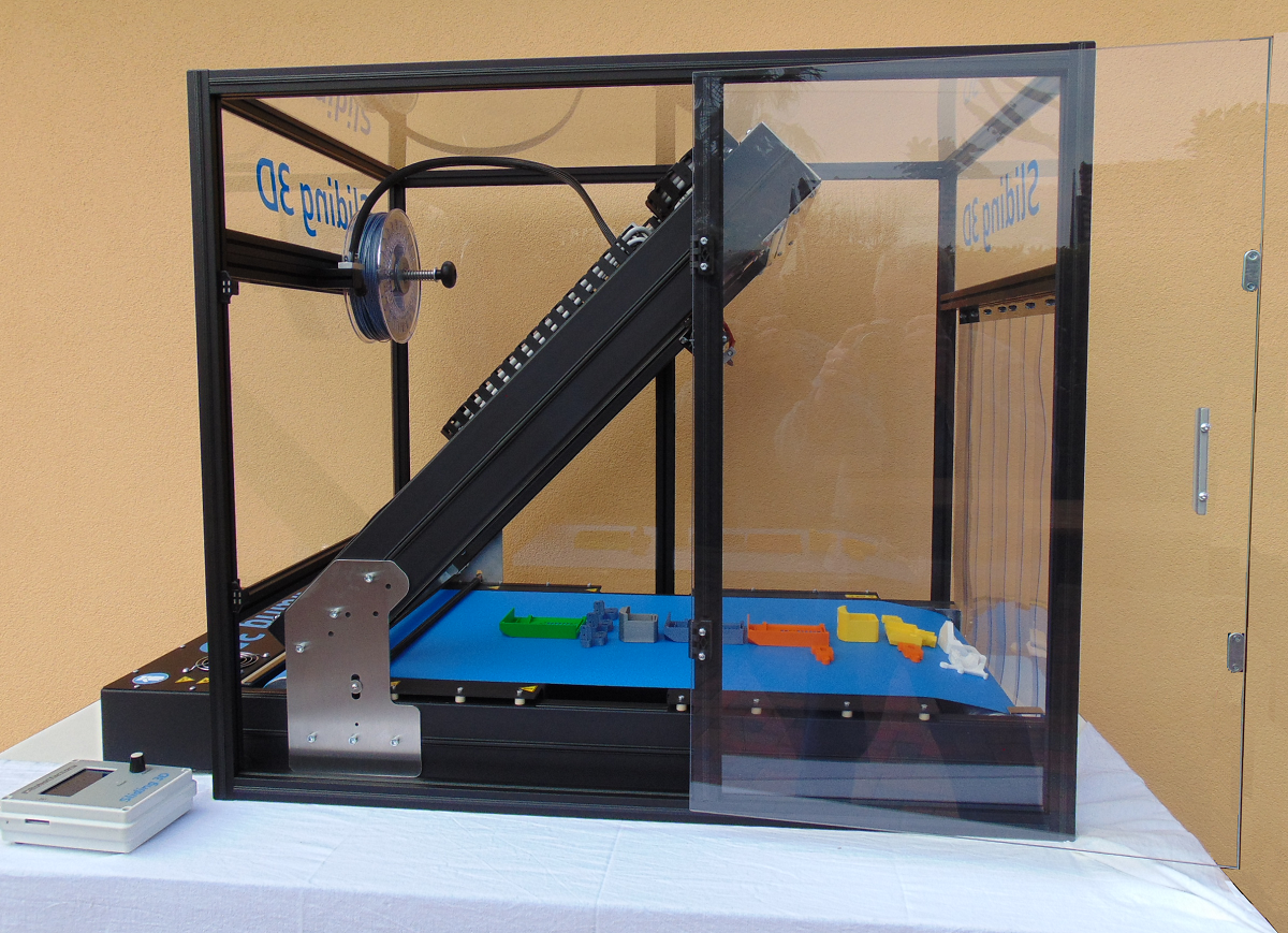 Sliding-3D: la stampante 3D con piano di stampa ‘infinito’ project image