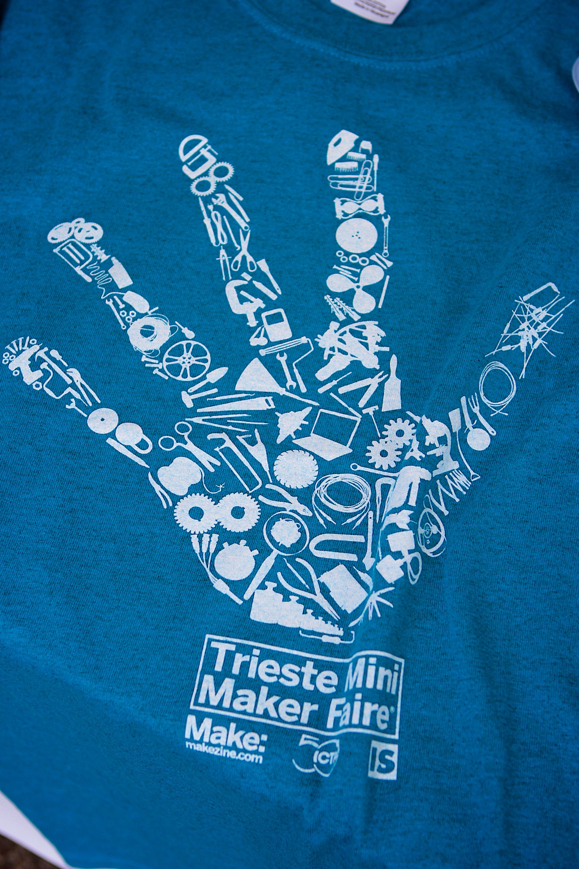 ICTP SciFabLab (the WetLab project)  Maker Picture