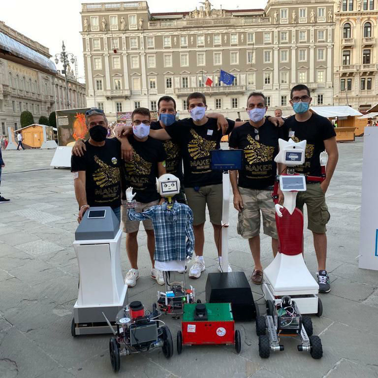 Social and Autonomous robots: the MARRtino family project image
