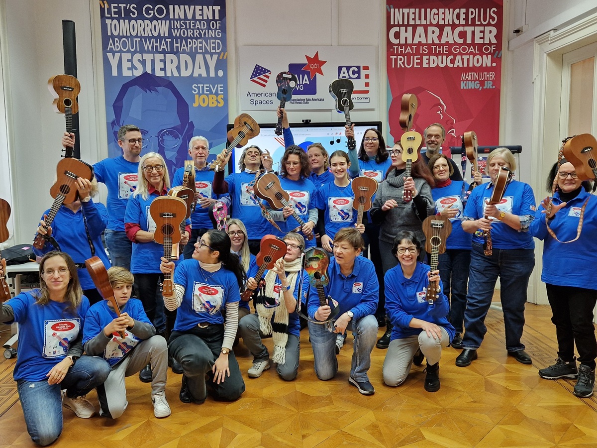 Ukulele per tutti e Teen Maker Space project image